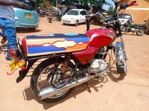 Bajaj Boxer 2022 Red