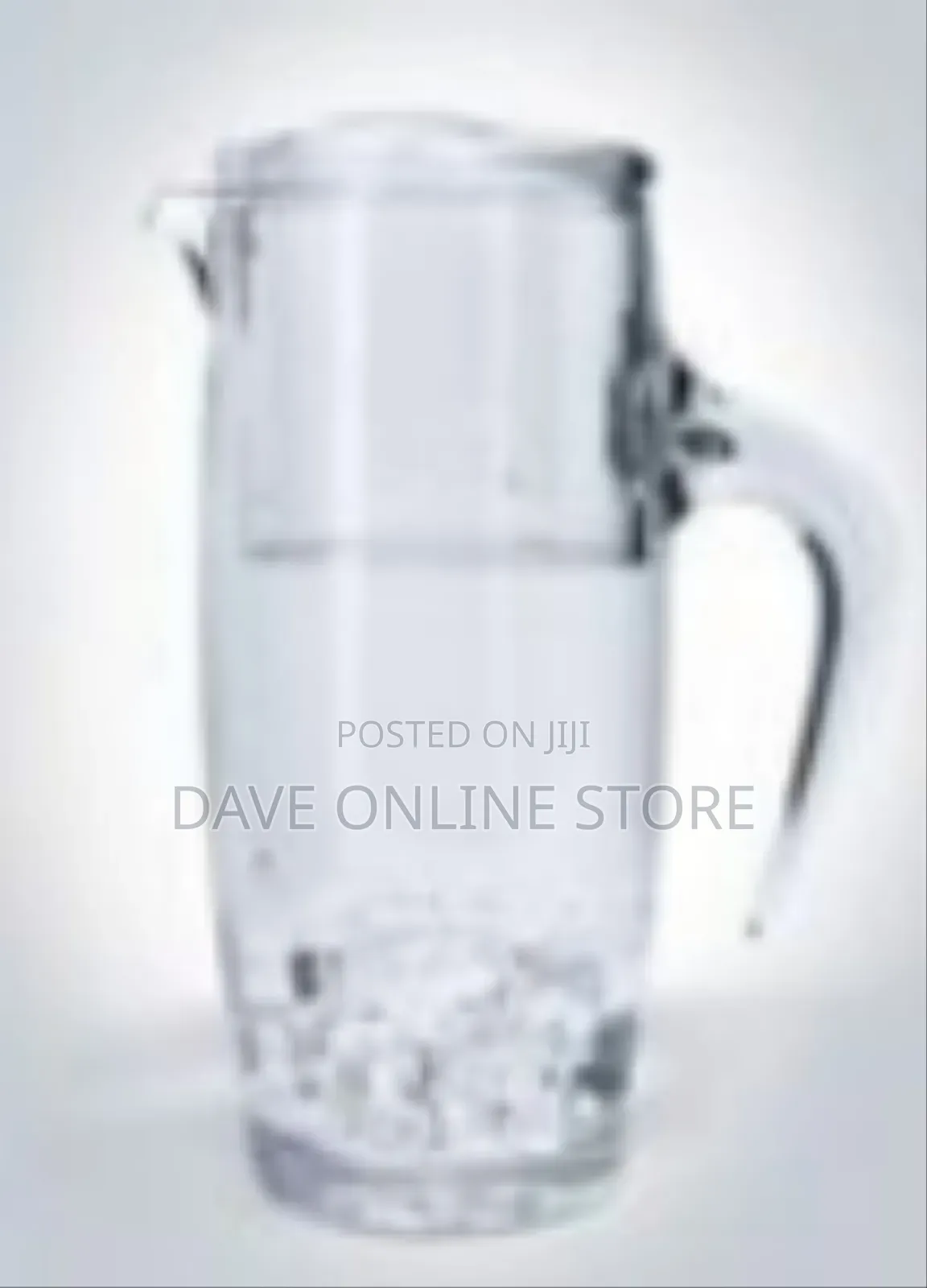 Elegant Glass Serving Pitcher With Matching Lid - Transparent