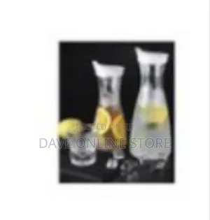 Elegant Glass Teapot / Serving Pitcher With Wooden Lid