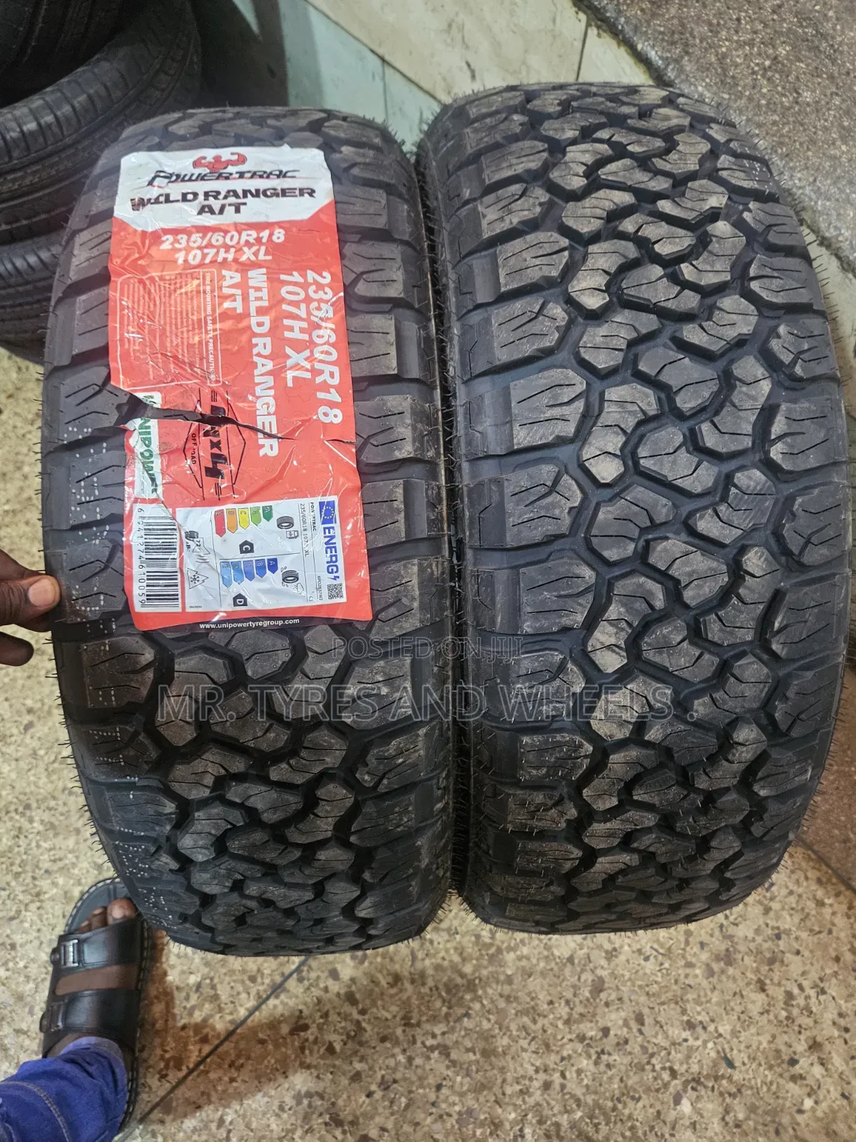 235 60r18 Wild Ranger a/T Available for Ur Car Goes 2 Both on N Off Rd