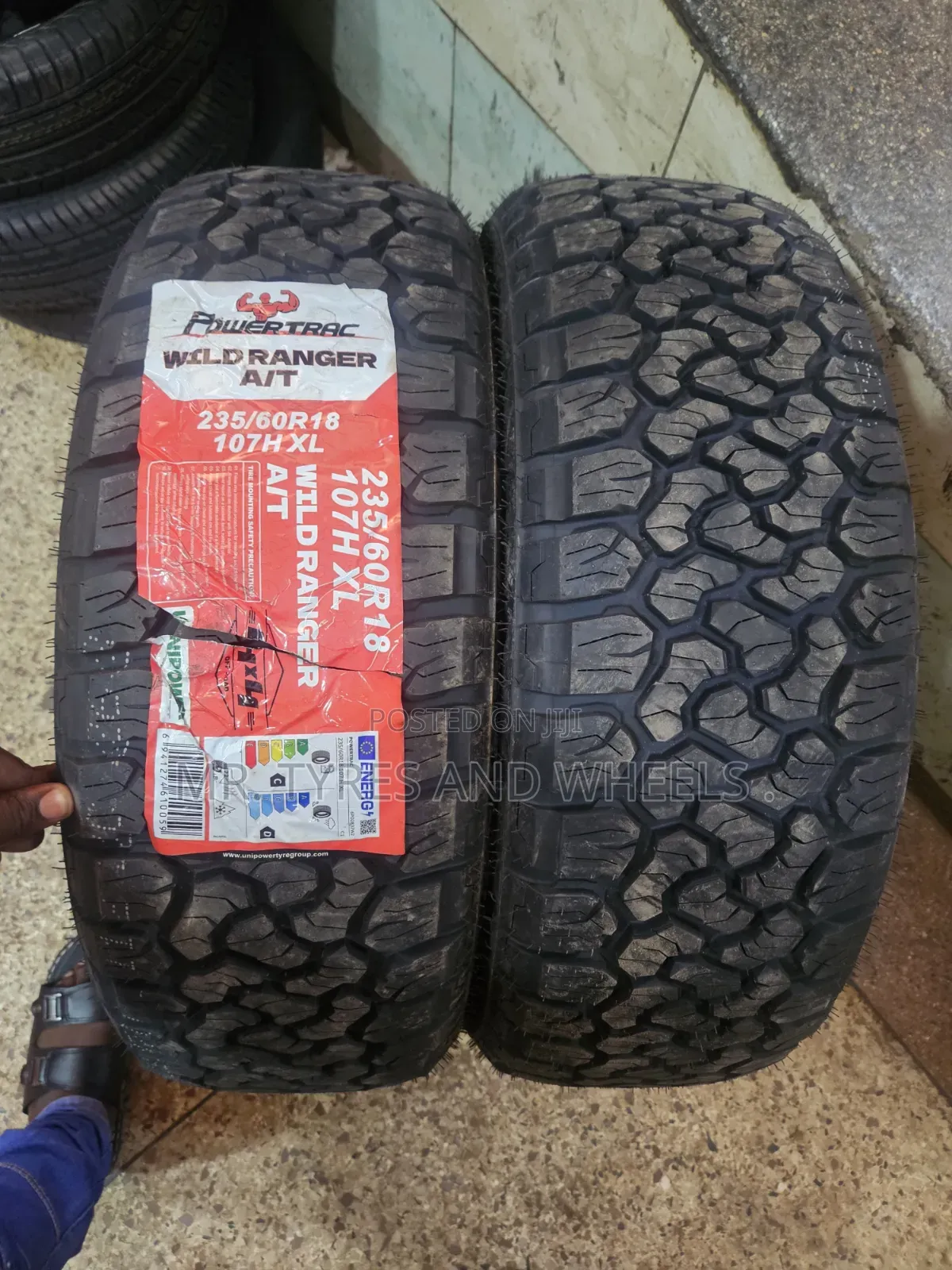 235 60r18 Wild Ranger a/T Available for Ur Car Goes 2 Both on N Off Rd