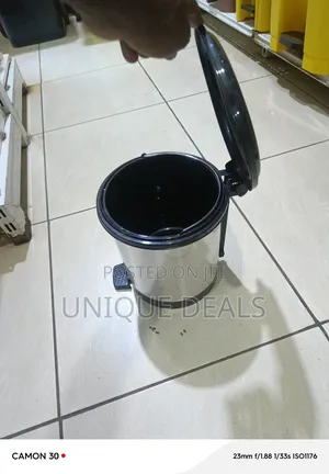 Mini Pedal Step Trash Can