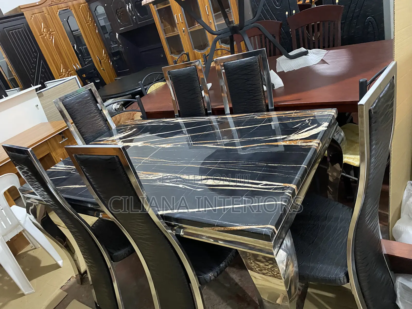 Long 6 Seaters Dining Table