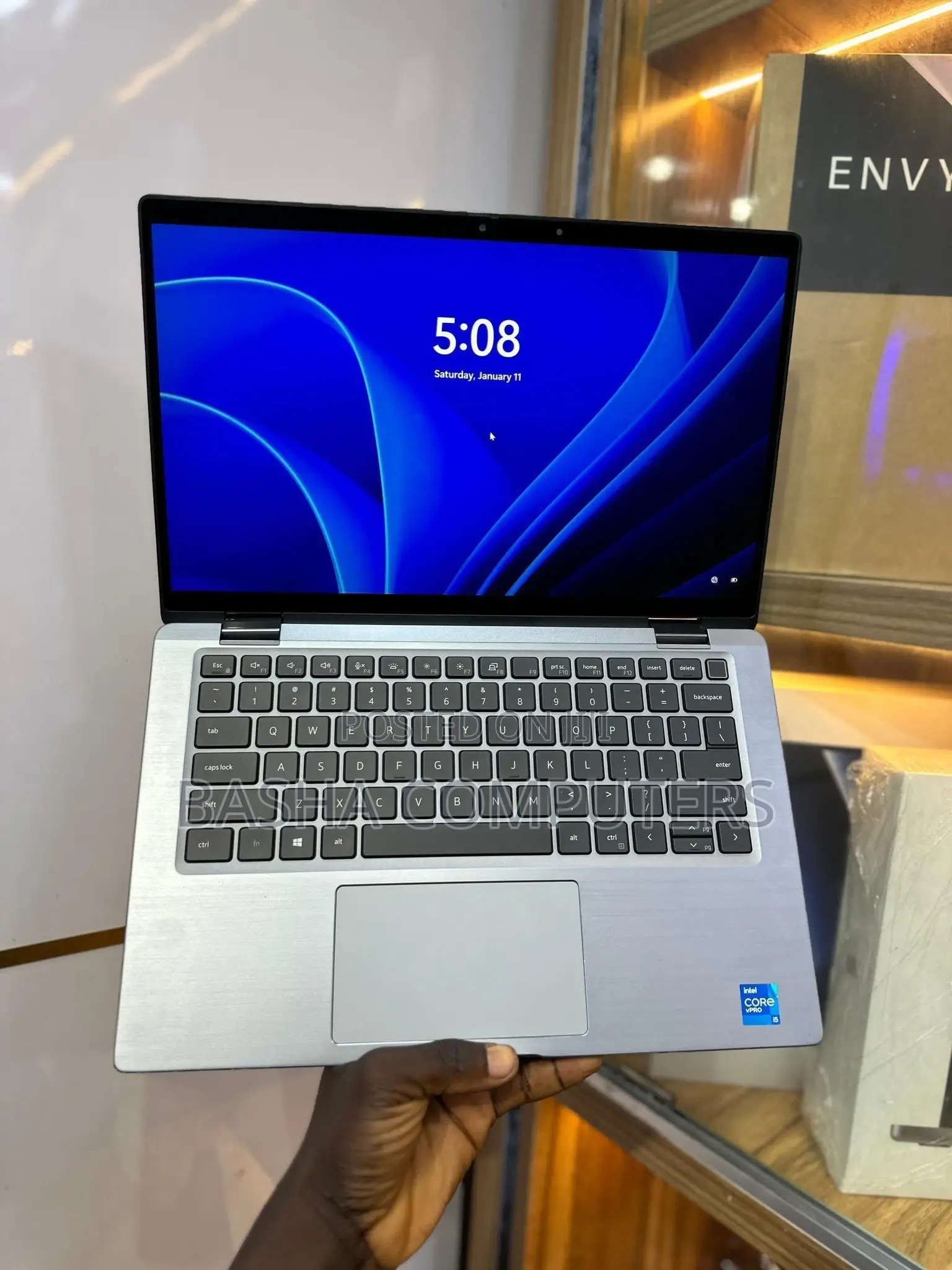 New Laptop Dell Latitude 7400 16GB Intel Core i7 SSD 512GB
