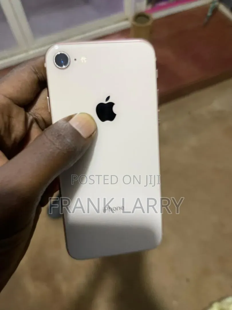 New Apple iPhone 8 64 GB White