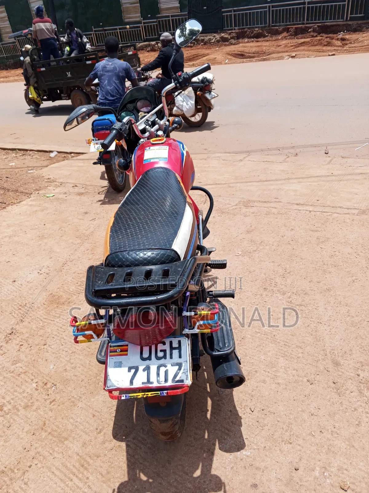 Bajaj Boxer 125 2025 Red