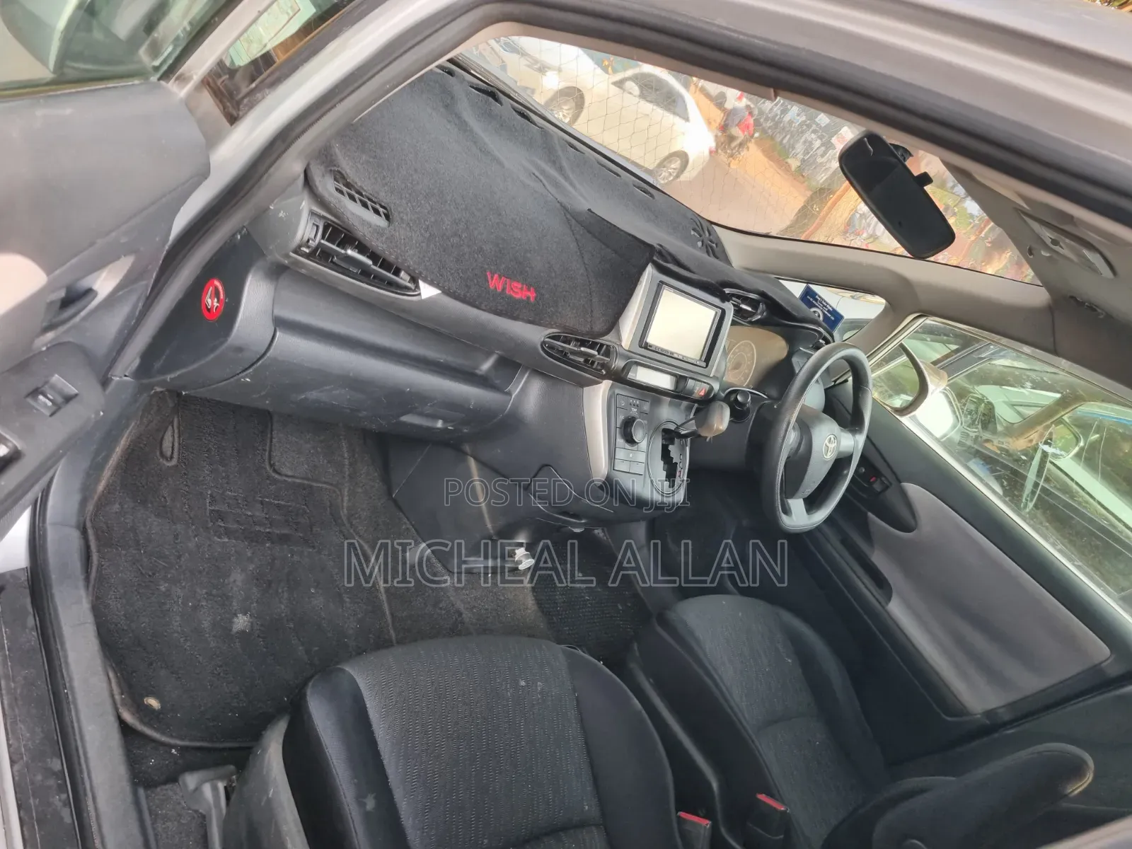 Toyota Wish 2010 Silver