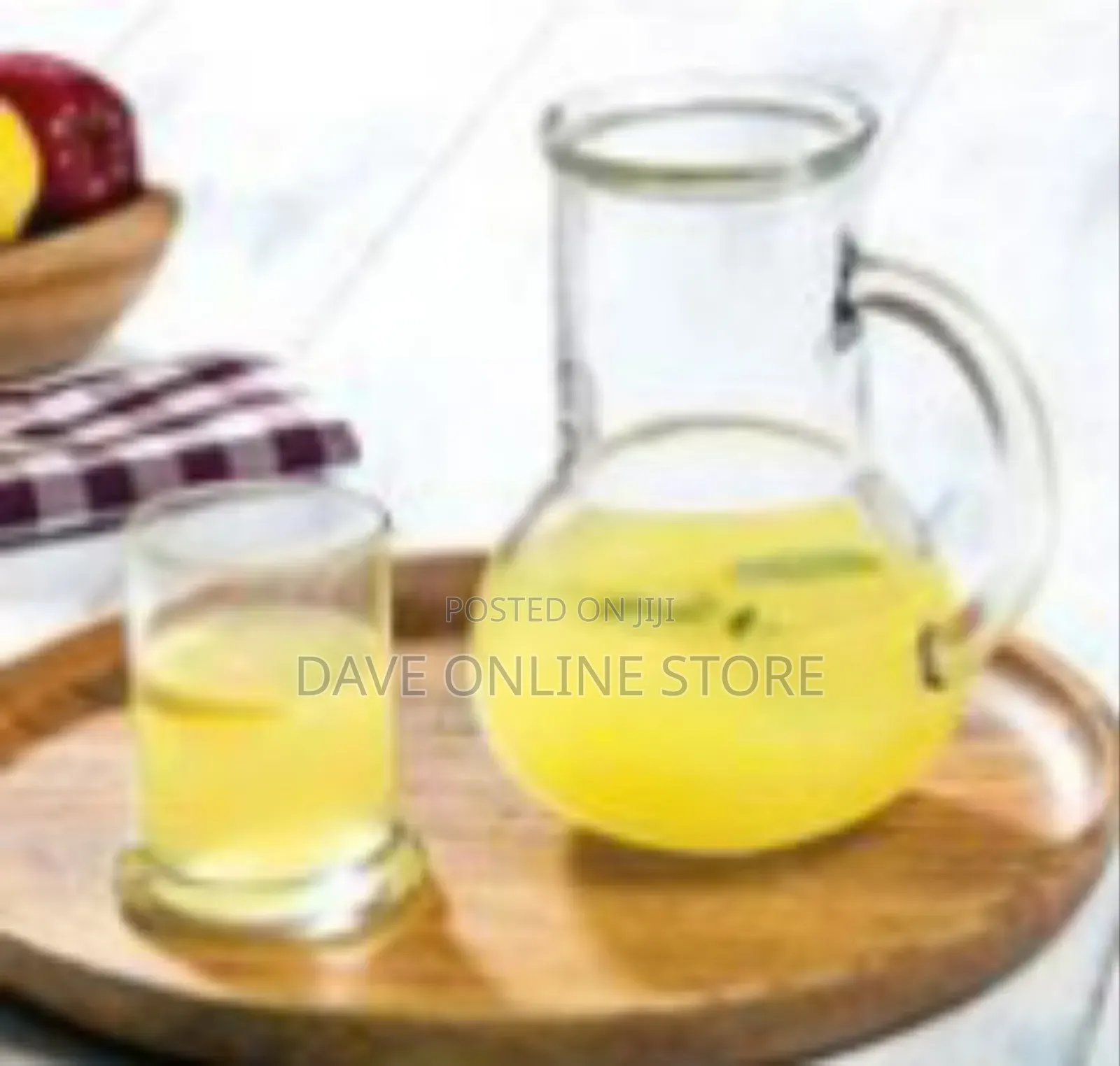 Classic Clear Glass Pitcher / Carafe With Handle