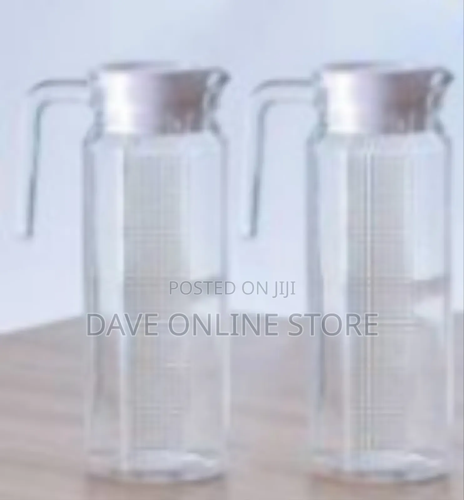 Textured Glass Carafe / Pitcher With Lid
