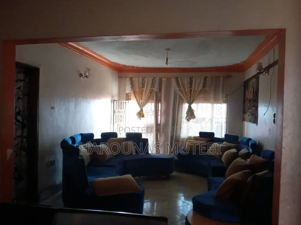 Furnished 3bdrm House in Wakiso / Wakiso for sale