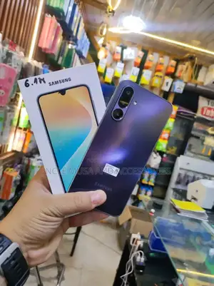 New Samsung Galaxy M36 5G 128 GB Purple