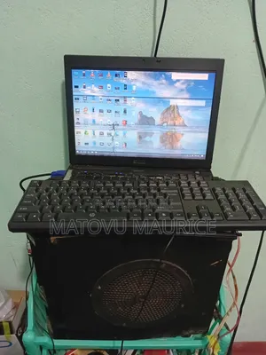 Laptop Dell Latitude 13 3340 2GB Intel Core 2 Duo SSHD+SSD 60GB