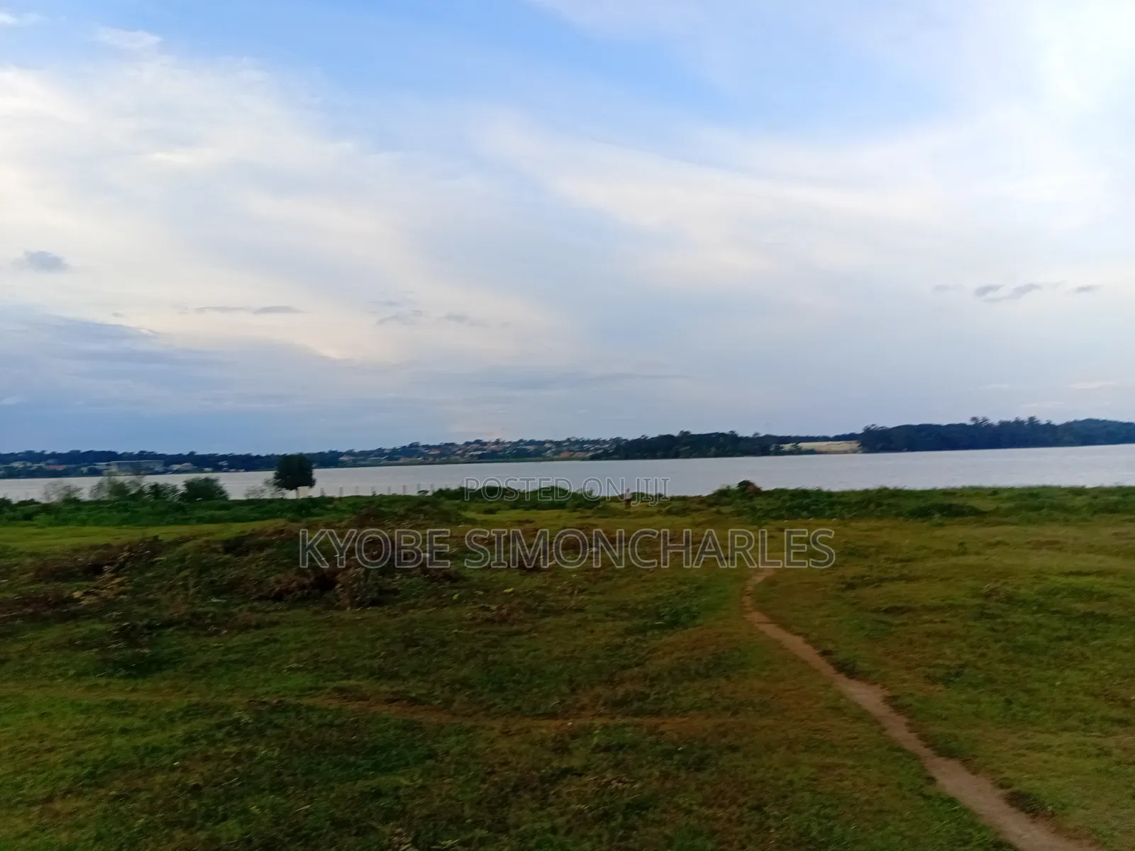 7bdrm Mansion in Njako Estate, Central Division for sale