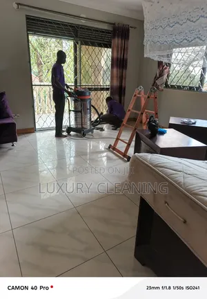 House Cleaning and Vacuming