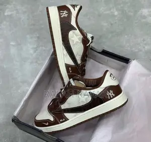 Customized Nike Sneakers Featuring Travis Scott and New York Yankees