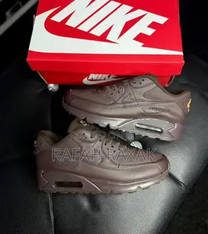Baroque Brown Nike Air Max 90 Ess Sneakers