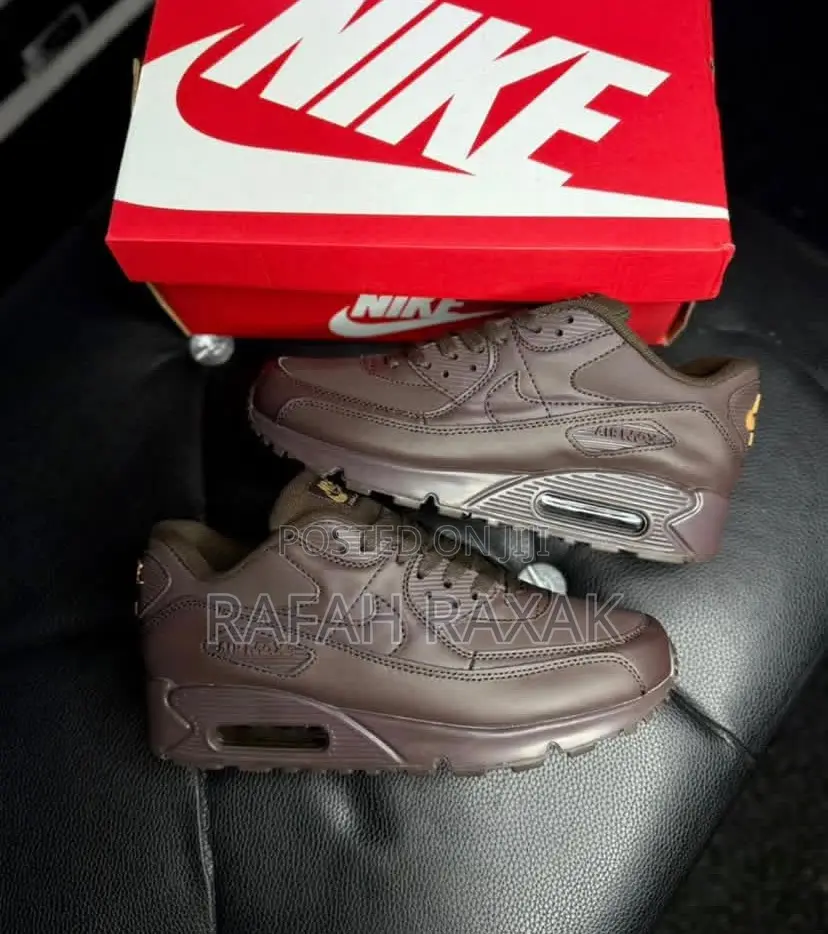 Baroque Brown Nike Air Max 90 Ess Sneakers