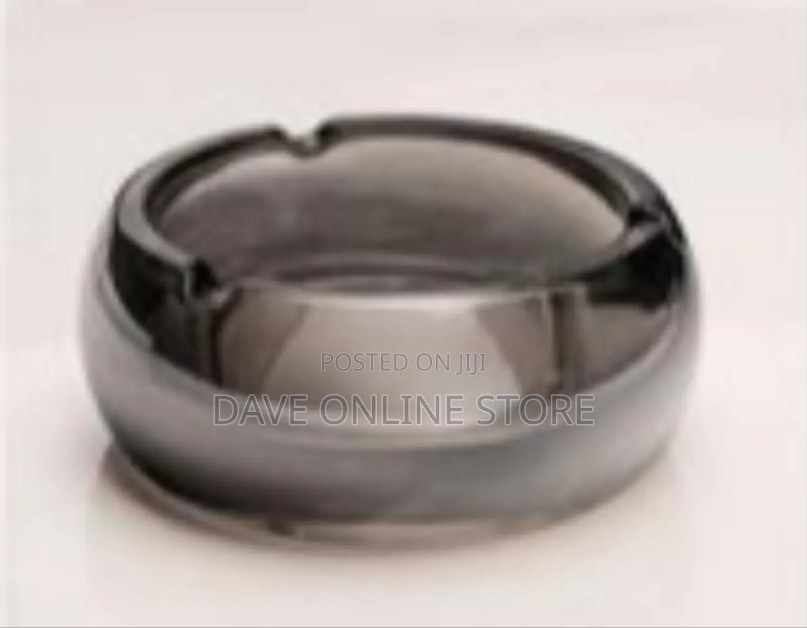 Stylish Amber Glass Round Ashtray