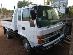 Isuzu Forward [Frr32fb]