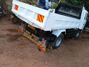 Isuzu Forward [Frr32fb]