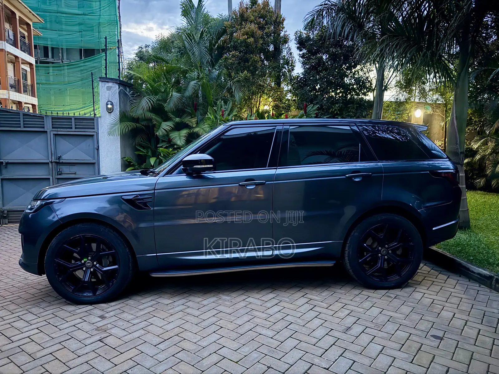 Land Rover Range Rover Sport HSE Td6 4x4 (3.0L 6cyl 8A) 2016 Gray