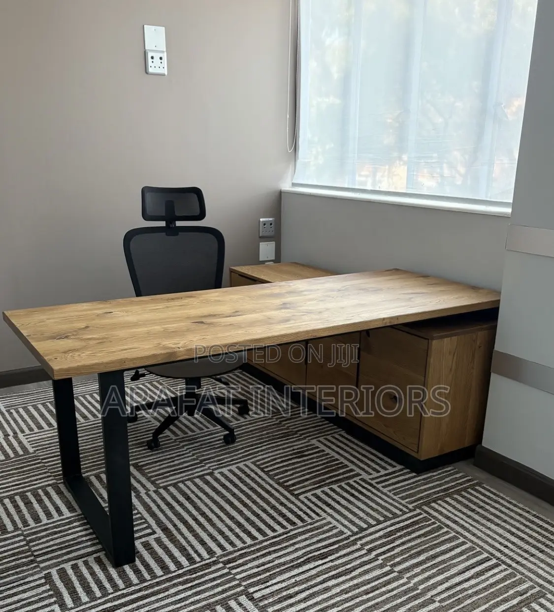 Executive Desk Set