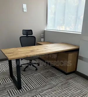 Executive Desk Set