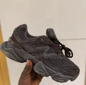 Artic Gray New Balance 9060 Sneakers