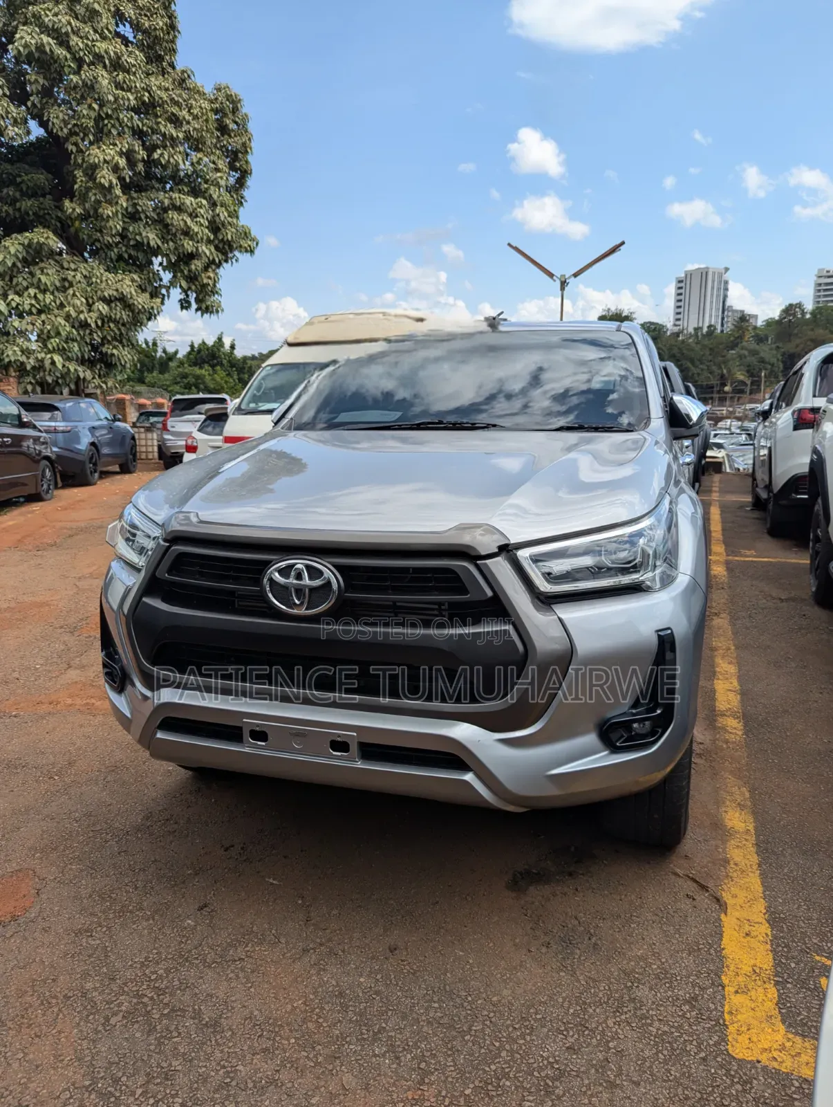Toyota Hilux 2020 Silver