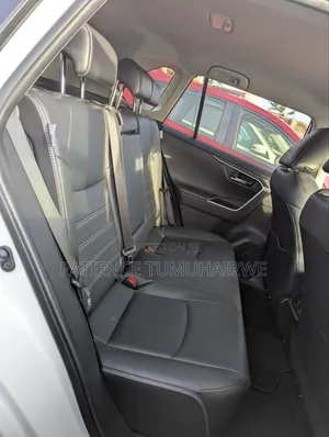 Toyota RAV4 2020 Pearl