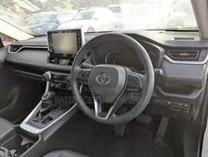 Toyota RAV4 2020 Pearl