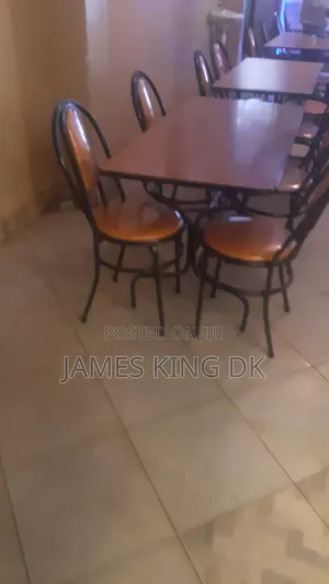 Comfortable Set of Restaurant Chairs