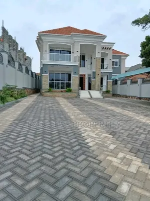 5bdrm Duplex in Munyonyo, Central Division for rent