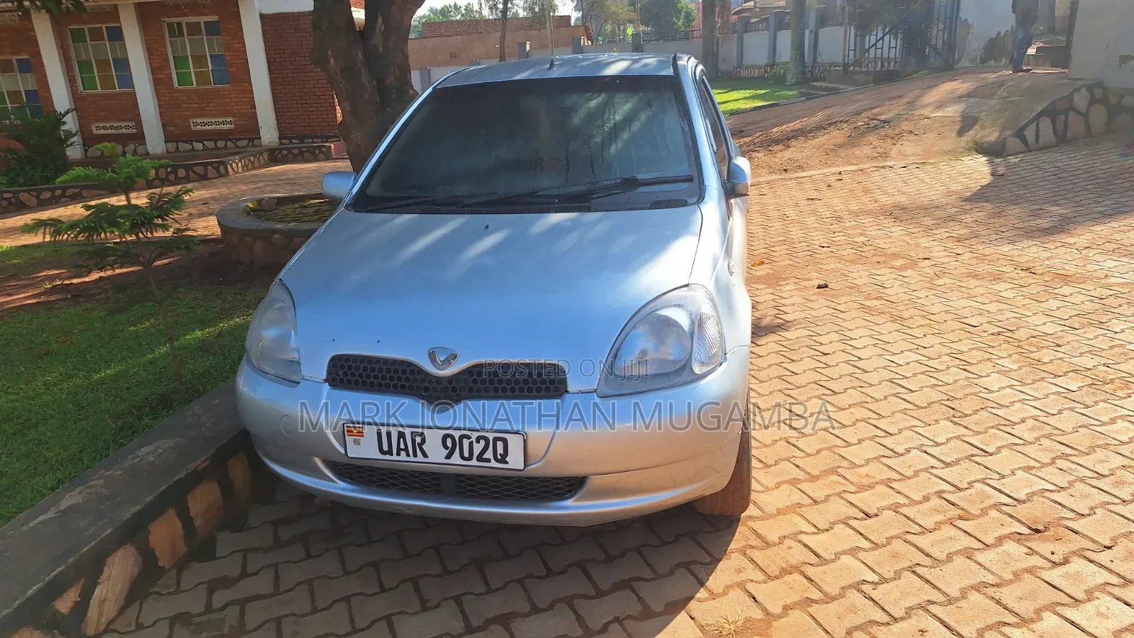 Toyota Vitz 1.0 FWD 5dr 2000 Silver