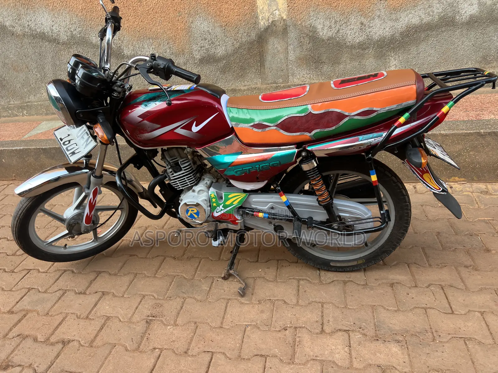 Bajaj CT 125X 2022 Red