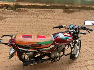 Bajaj CT 125X 2022 Red