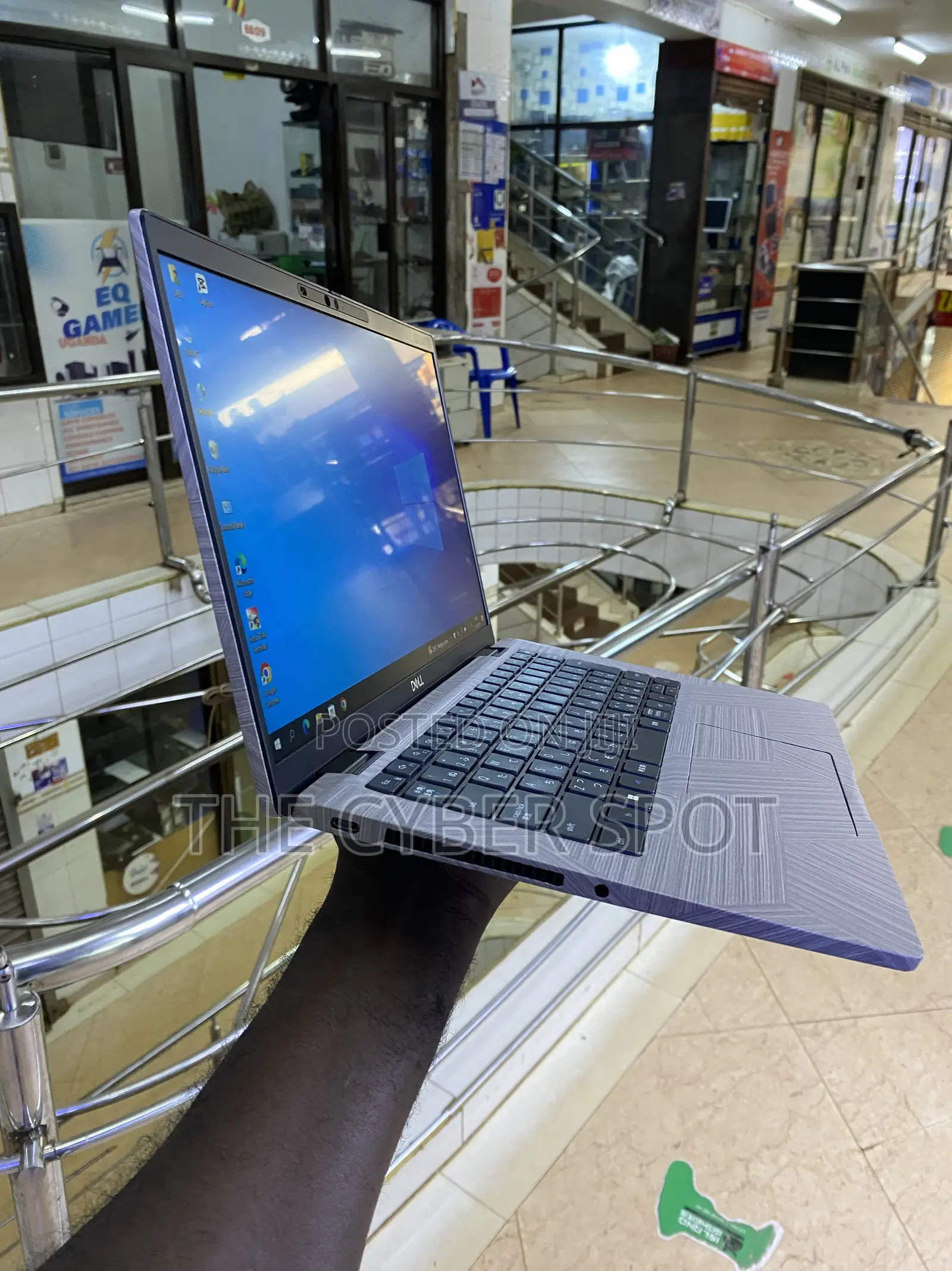 Laptop Dell Latitude 7420 16GB Intel Core i5 SSD 256GB