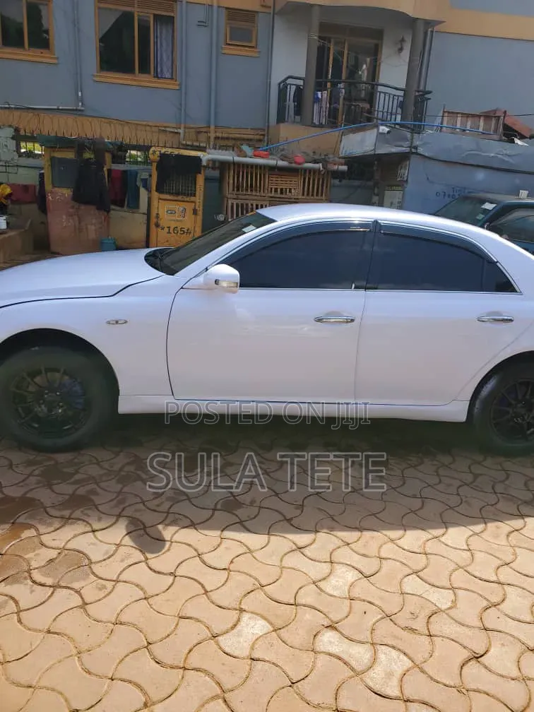 Toyota Mark X 2.5 AWD 2005 White