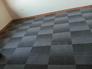 Vnyl Carpet Tiles