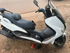 Yamaha Majesty 2016 White
