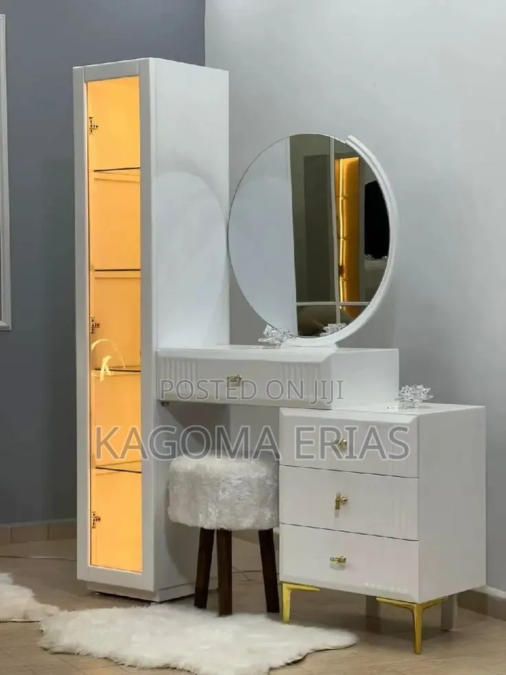 Mordern Dressing Mirror