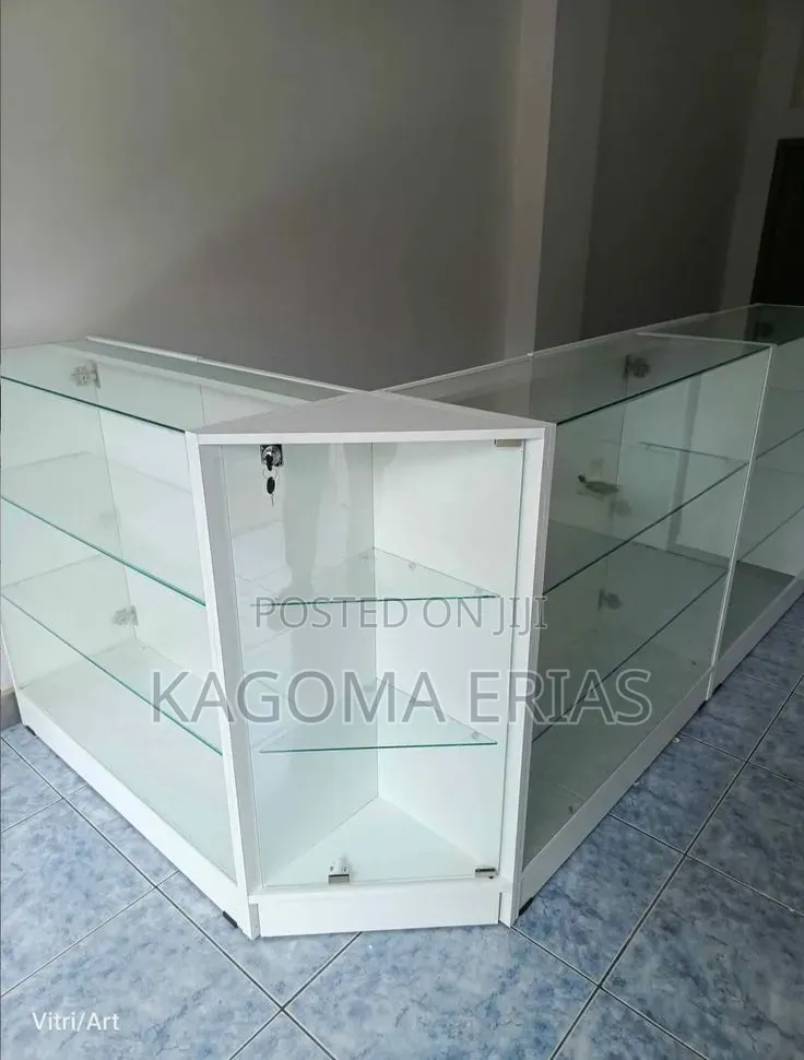 Mordern Carved Display Table