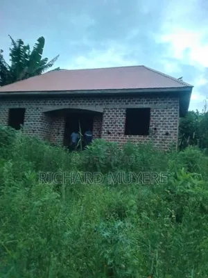 2bdrm House in Kiwebwa, Wakiso / Wakiso for sale