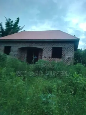 2bdrm House in Kiwebwa, Wakiso / Wakiso for sale