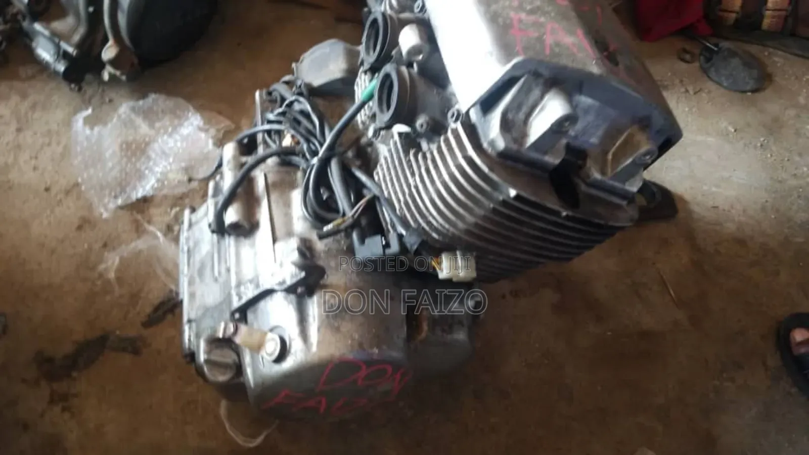Honda 2004 Silver