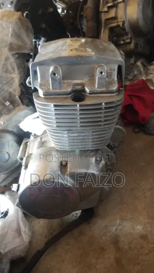 Honda 2004 Silver