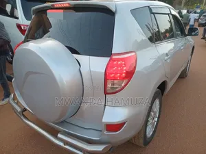 Toyota RAV4 2008 Silver