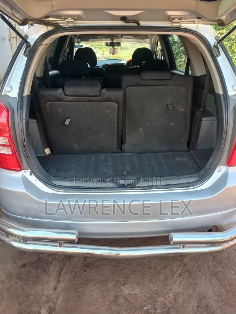 Toyota Wish 2005 Silver