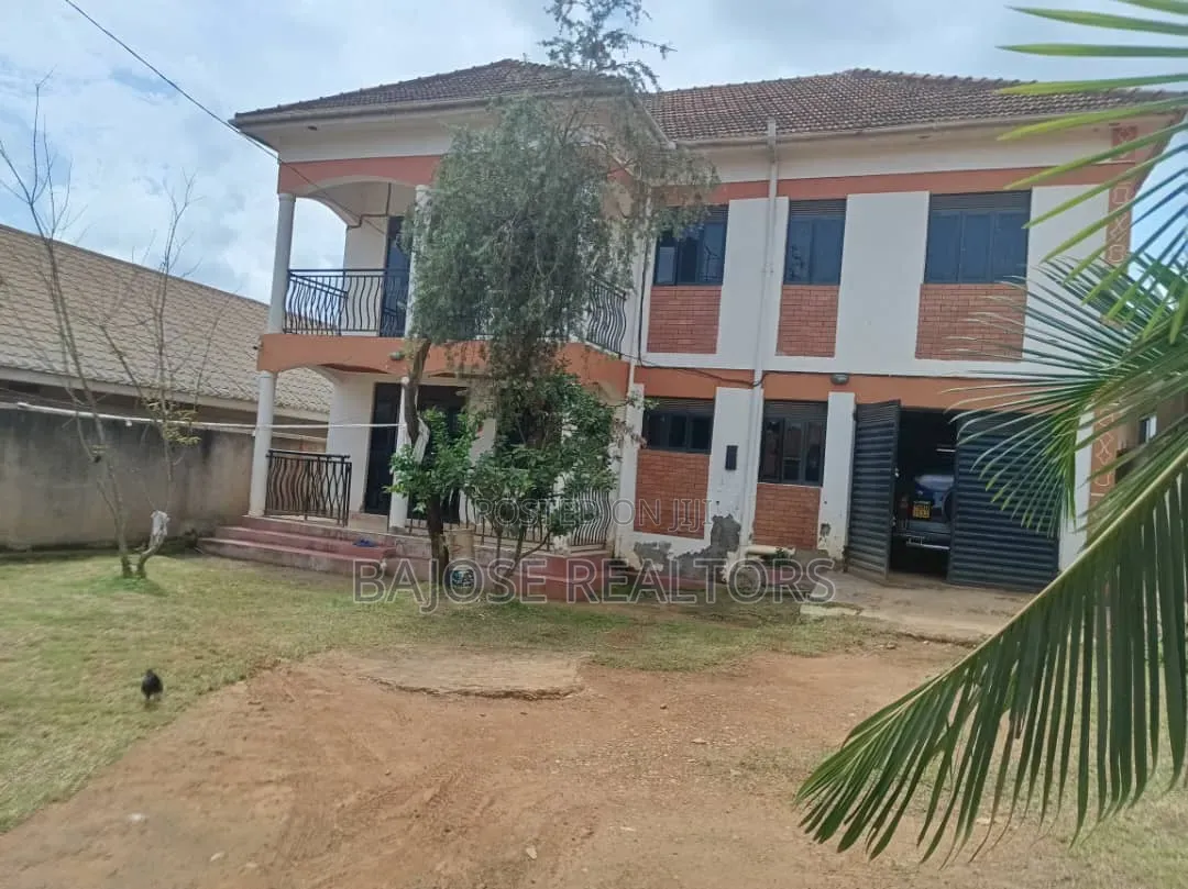 5bdrm House in Jomayi Estate, Central Division for sale