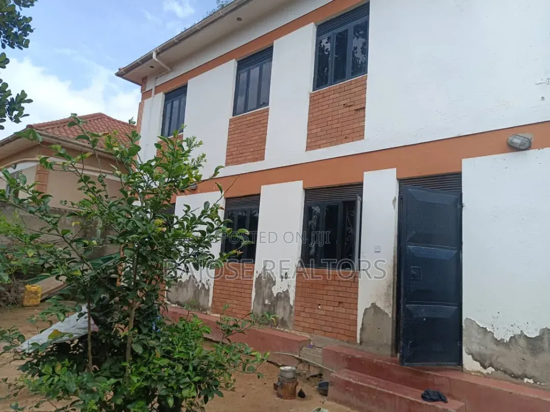5bdrm House in Jomayi Estate, Central Division for sale